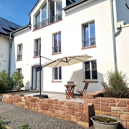 Ferienwohnung Im Ehemaligen Gesindehaus Welschbillig Exterior photo